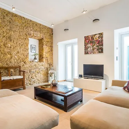 Апартаменты Alfama Design *